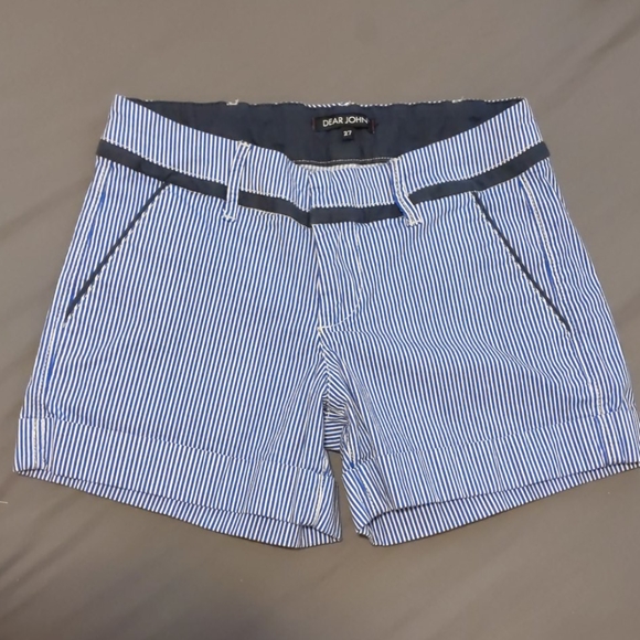 Dear John Women's shorts - Picture 1 of 4